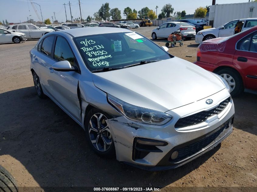 3KPF24AD5ME268701 Kia Forte FE/LXS