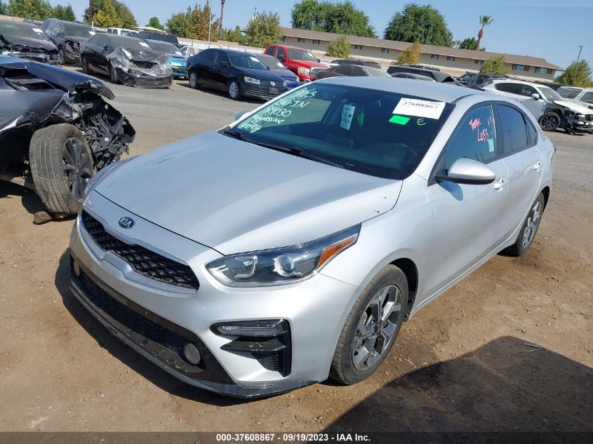 3KPF24AD5ME268701 Kia Forte FE/LXS 2