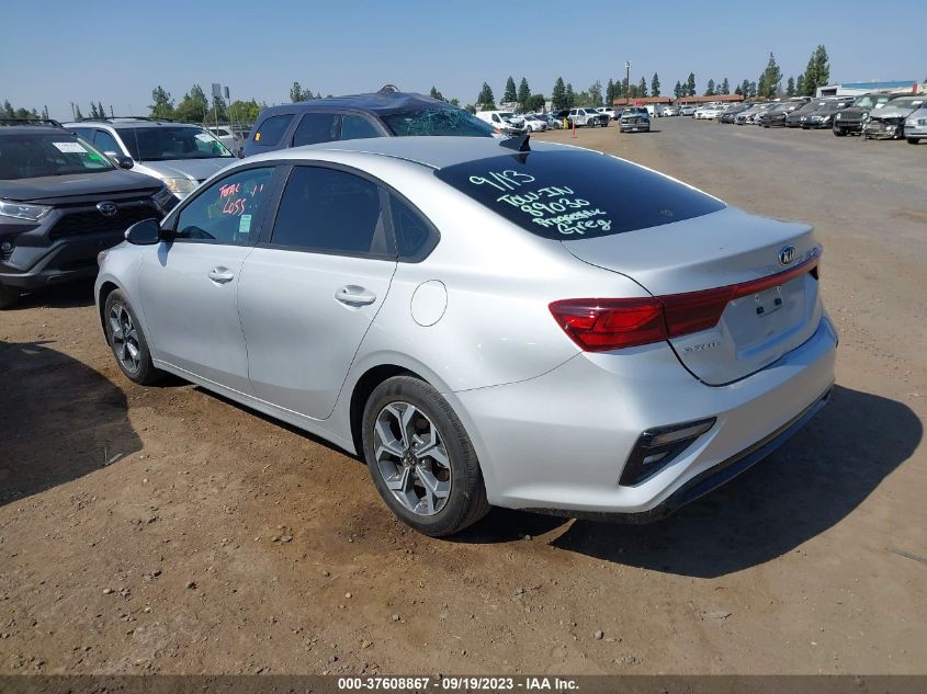 3KPF24AD5ME268701 Kia Forte FE/LXS 3