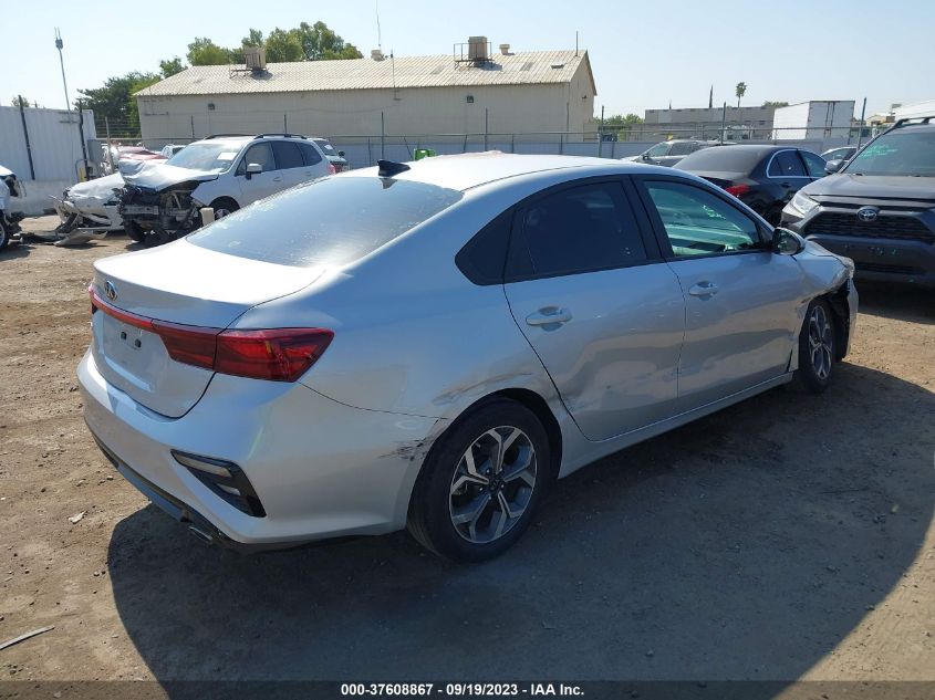 3KPF24AD5ME268701 Kia Forte FE/LXS 4