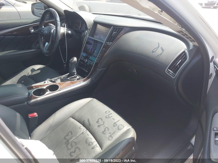 VIN JN1EV7AP9JM366807 2018 INFINITI Q50 3.0T LUXE