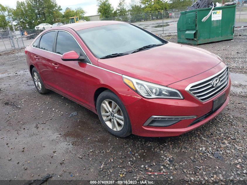 2015 HYUNDAI SONATA 2.4L SE - 5NPE24AFXFH232739