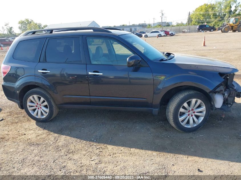 2013 SUBARU FORESTER 2.5X PREMIUM - JF2SHADC1DH428745