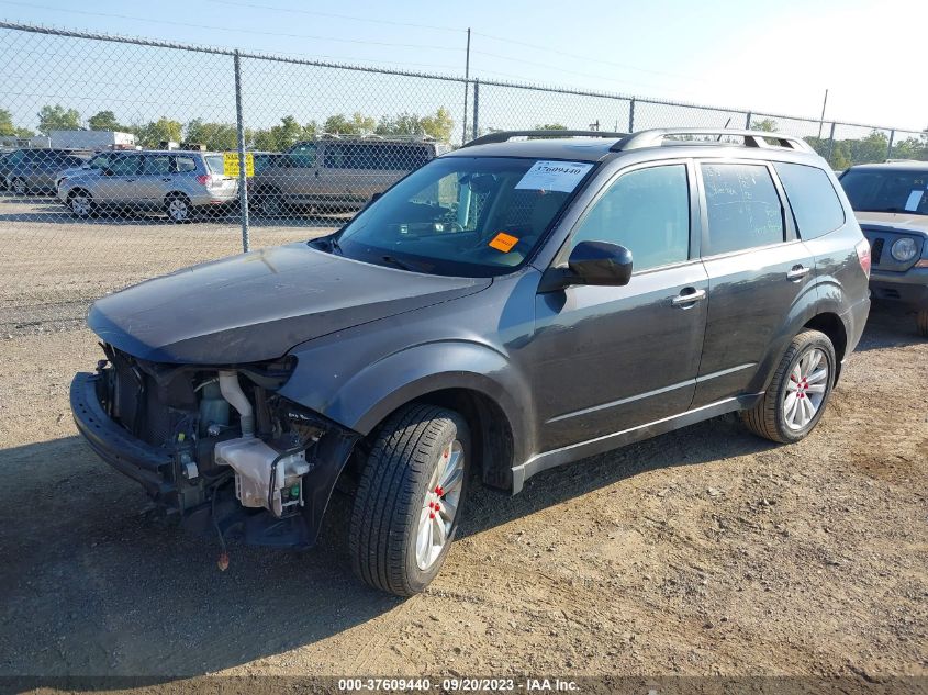 2013 SUBARU FORESTER 2.5X PREMIUM - JF2SHADC1DH428745