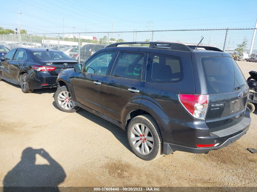 2013 SUBARU FORESTER 2.5X PREMIUM - JF2SHADC1DH428745