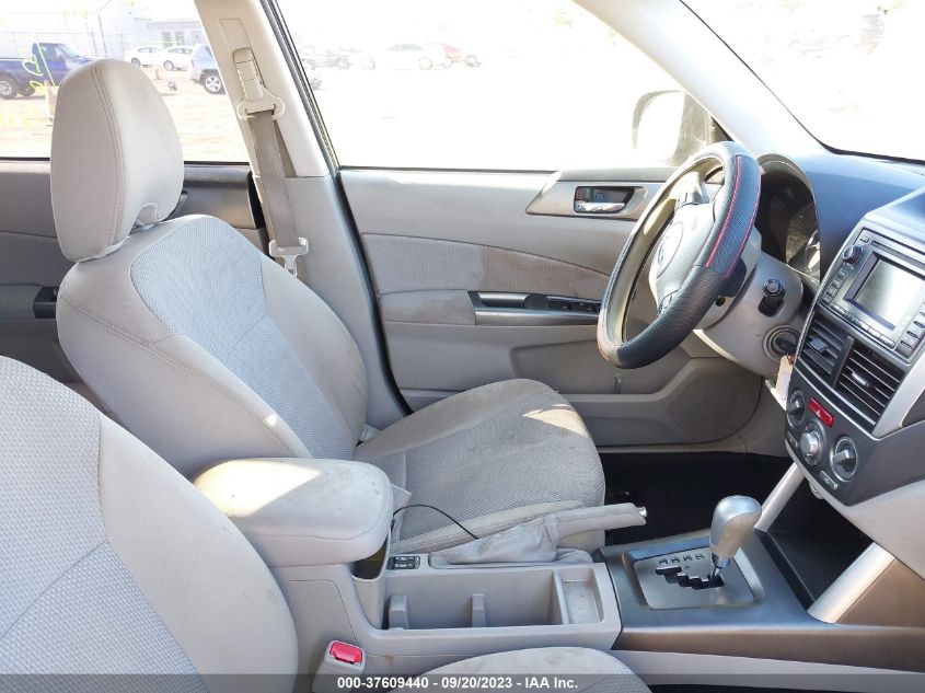 2013 SUBARU FORESTER 2.5X PREMIUM - JF2SHADC1DH428745