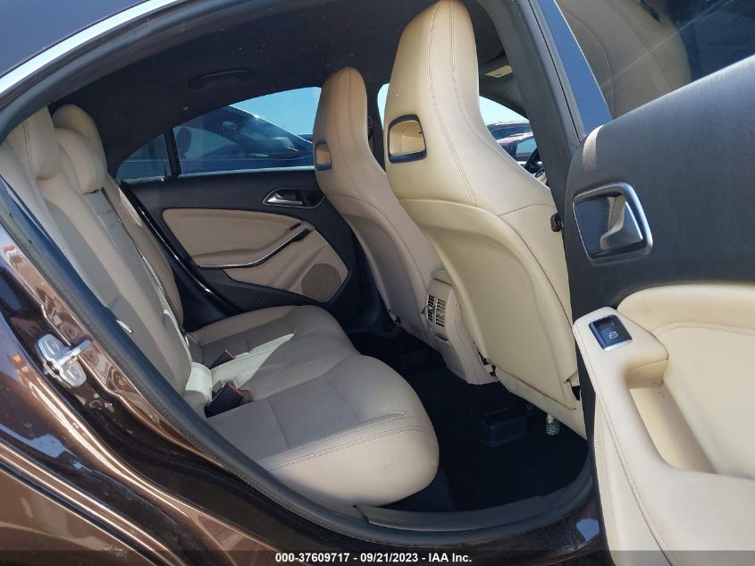 2015 MERCEDES-BENZ CLA-CLASS CLA 250 WDDSJ4EB1FN250405