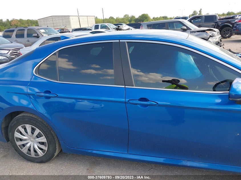 VIN 4T1C31AK3LU018947 2020 TOYOTA CAMRY LE