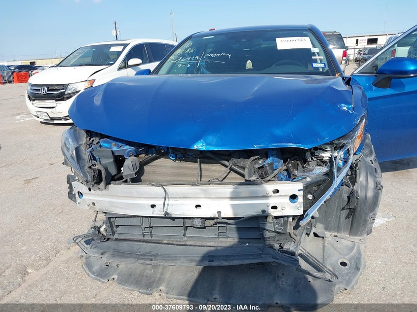VIN 4T1C31AK3LU018947 2020 TOYOTA CAMRY LE