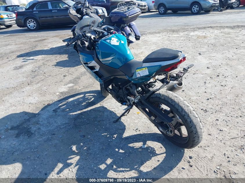 VIN JKAEXKG11MDAB4198 2021 KAWASAKI EX400