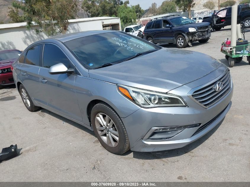 2015 HYUNDAI SONATA 2.4L SE - 5NPE24AF5FH231935