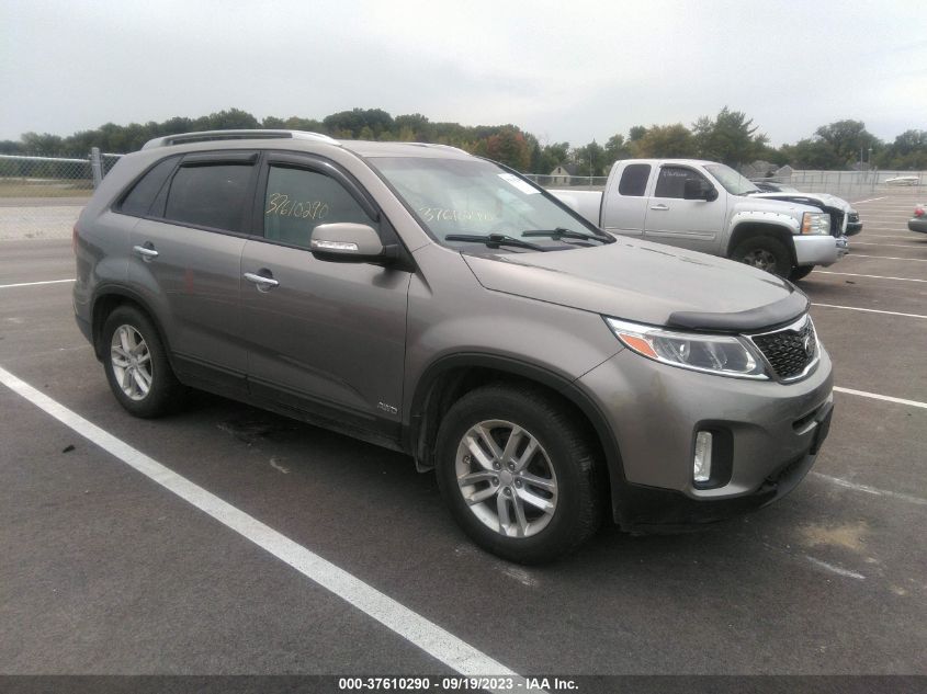 2015 KIA SORENTO LX - 5XYKTCA67FG654372