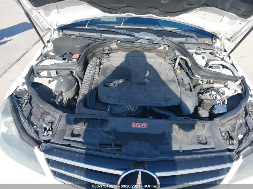 2014 MERCEDES-BENZ C-CLASS C 300 - WDDGF8AB4EG167929