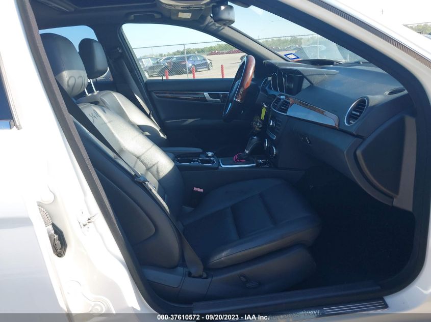 2014 MERCEDES-BENZ C-CLASS C 300 - WDDGF8AB4EG167929