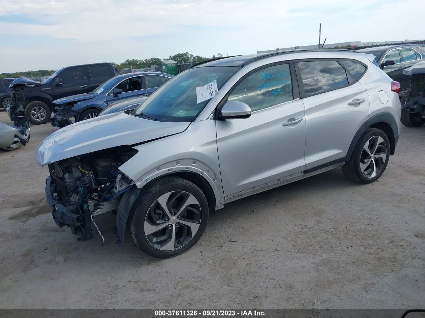 2017 HYUNDAI TUCSON LIMITED/SPORT AND ECO/SE - KM8J33A20HU560324