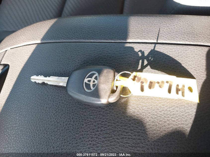 2019 TOYOTA HIGHLANDER LE - 5TDBZRFH4KS960213