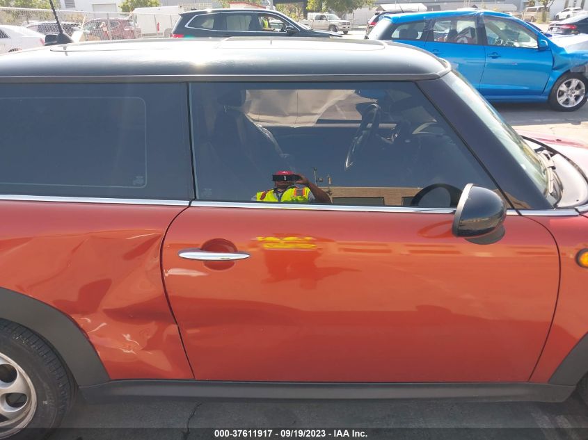 2013 MINI COOPER HARDTOP WMWSU3C55DT546347