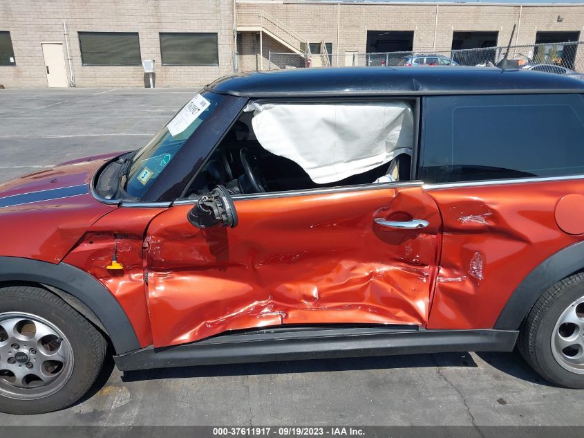 2013 MINI COOPER HARDTOP WMWSU3C55DT546347