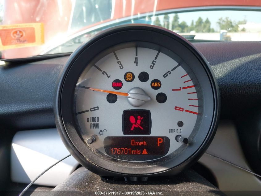 2013 MINI COOPER HARDTOP WMWSU3C55DT546347