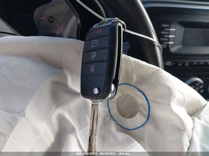 2016 KIA SOUL BASE - KNDJN2A28G7385519