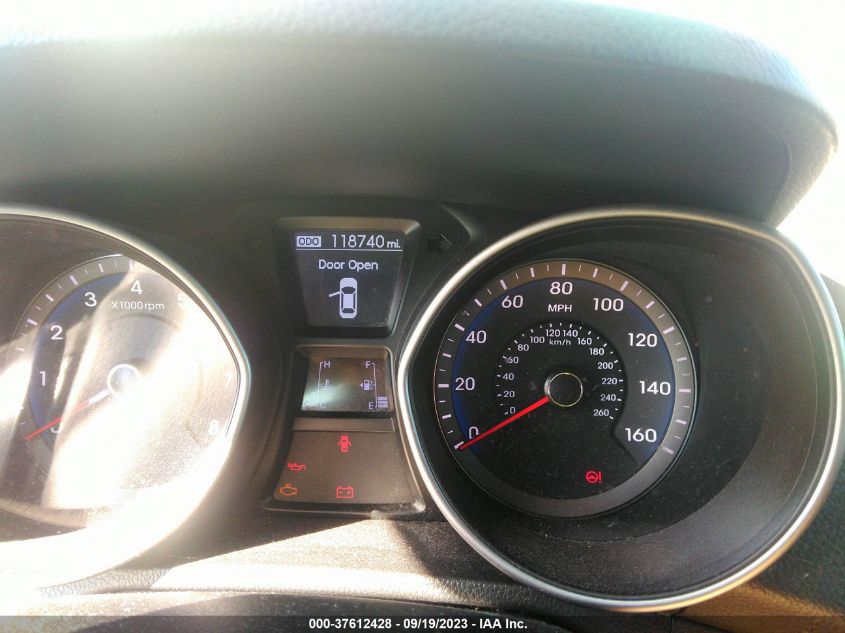 2013 HYUNDAI ELANTRA GT - KMHD35LE9DU022862