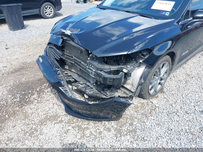VIN 3FA6P0LU1HR325004 2017 FORD FUSION HYBRID SE