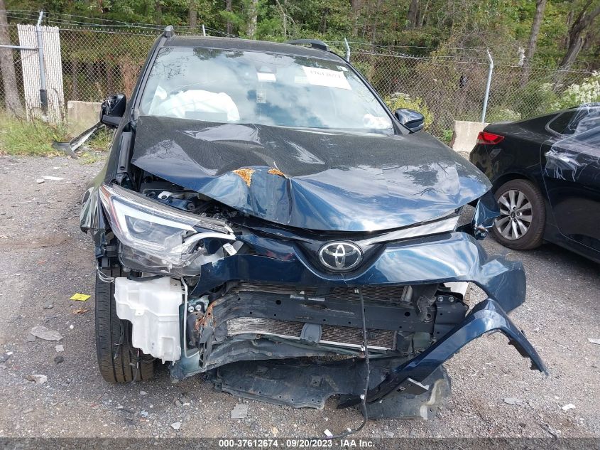 2018 TOYOTA RAV4 SE - JTMJFREV7JJ257325