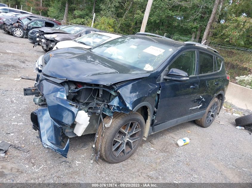 2018 TOYOTA RAV4 SE - JTMJFREV7JJ257325
