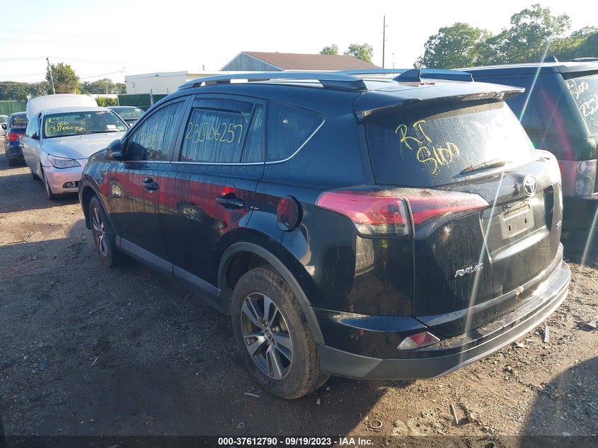 VIN 2T3WFREV7HW354199 2017 TOYOTA RAV4 XLE
