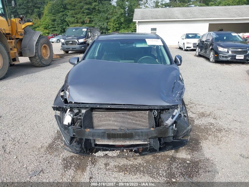 2019 HYUNDAI ELANTRA GT - KMHH35LE2KU099104