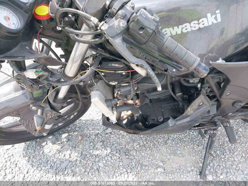 2011 KAWASAKI EX250 J JKAEXMJ16BDA88495