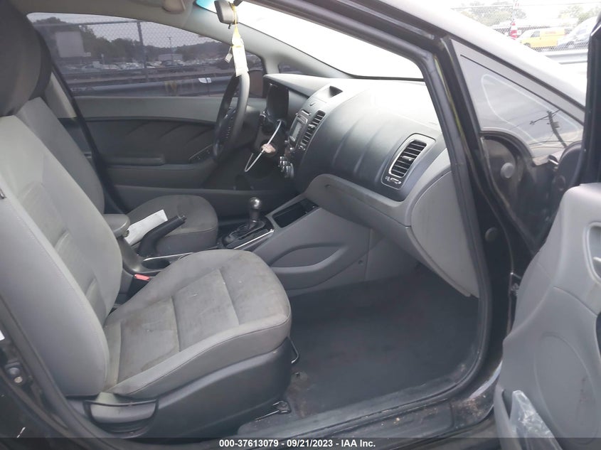 VIN 3KPFL4A71HE096891 2017 KIA FORTE LX