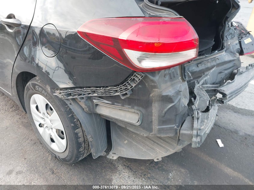 VIN 3KPFL4A71HE096891 2017 KIA FORTE LX