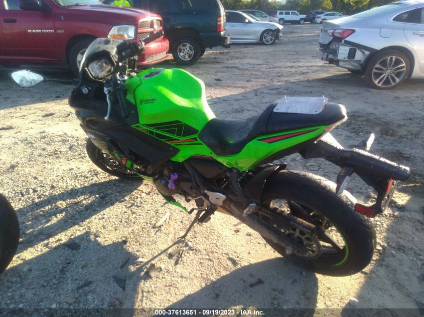 VIN ML5EXEP15PDA88931 2023 KAWASAKI EX650 P