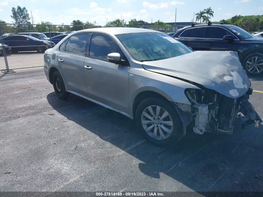 2014 VOLKSWAGEN PASSAT S - 1VWAT7A33EC068969