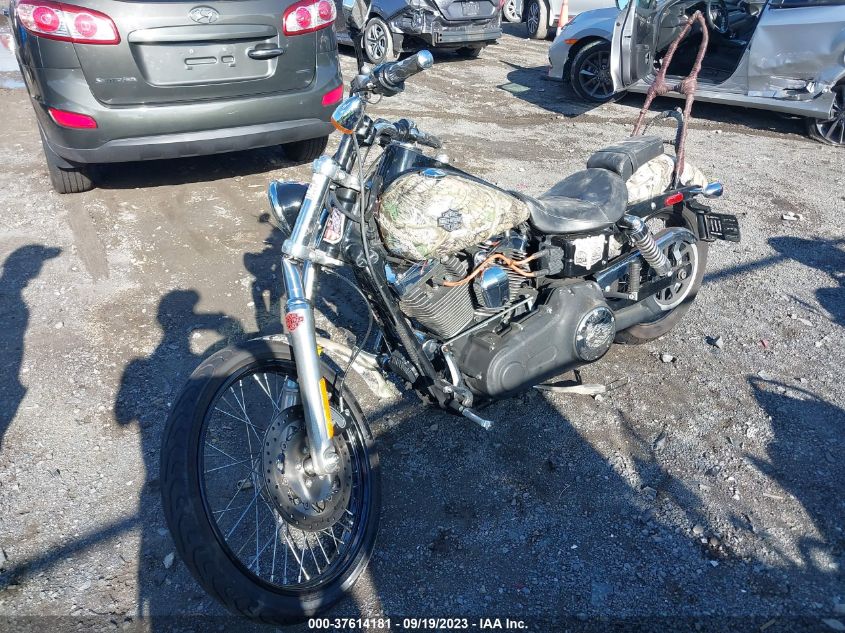 2011 HARLEY-DAVIDSON FXDWG 1HD1GP414BC329411