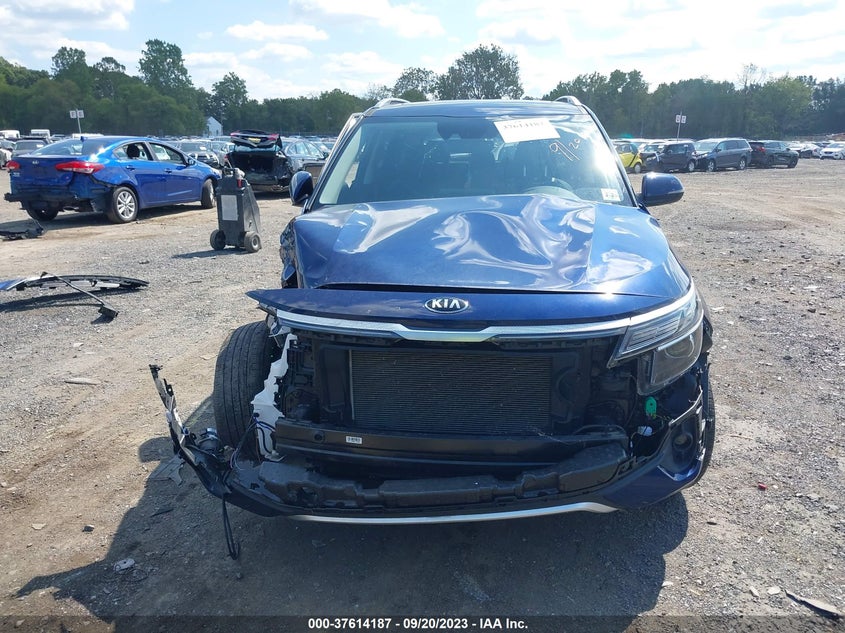 VIN KNDERCAA8M7044832 2021 KIA SELTOS EX