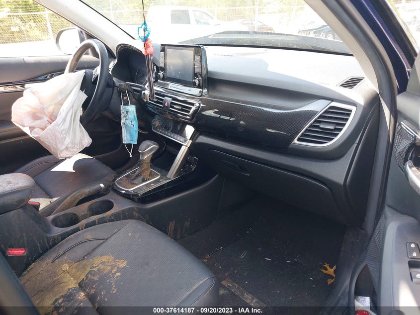 VIN KNDERCAA8M7044832 2021 KIA SELTOS EX
