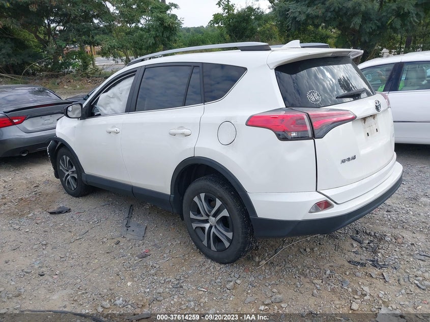 VIN JTMZFREV2JJ739249 2018 TOYOTA RAV4 LE