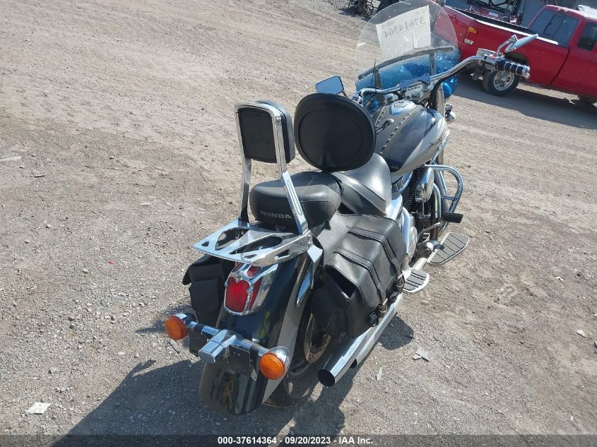 2000 HONDA VT1100 C3 1HFSC3901YA201373