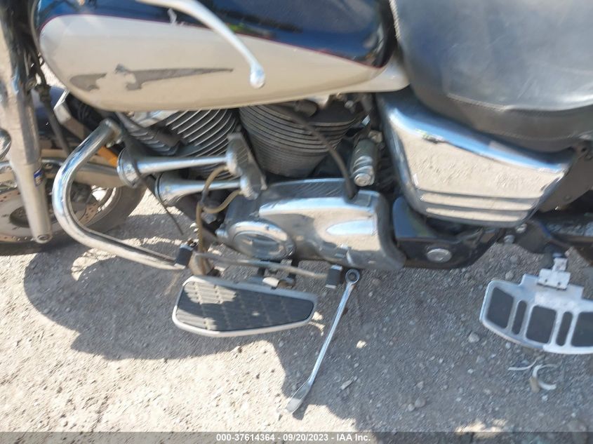 2000 HONDA VT1100 C3 1HFSC3901YA201373