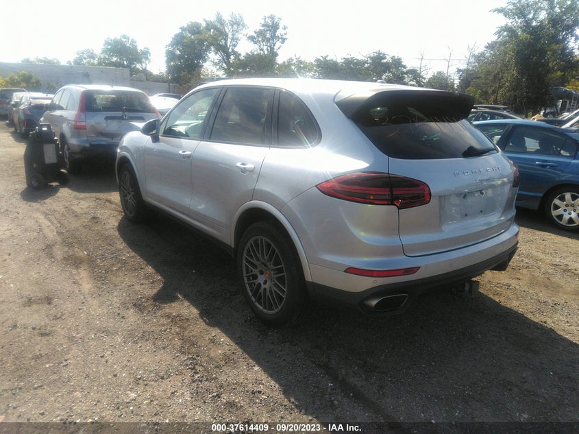 VIN WP1AA2A24HKA88112 2017 PORSCHE CAYENNE