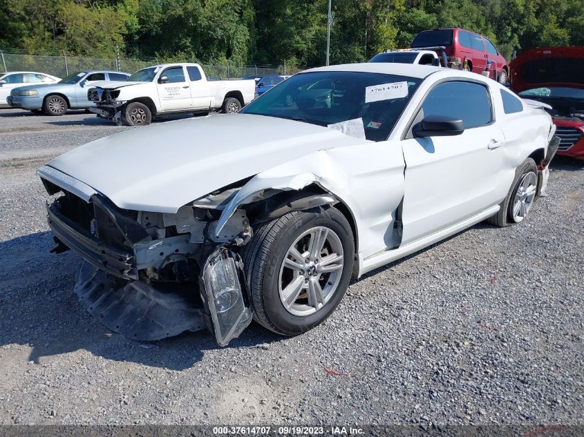 2014 FORD MUSTANG V6 - 1ZVBP8AM5E5200495