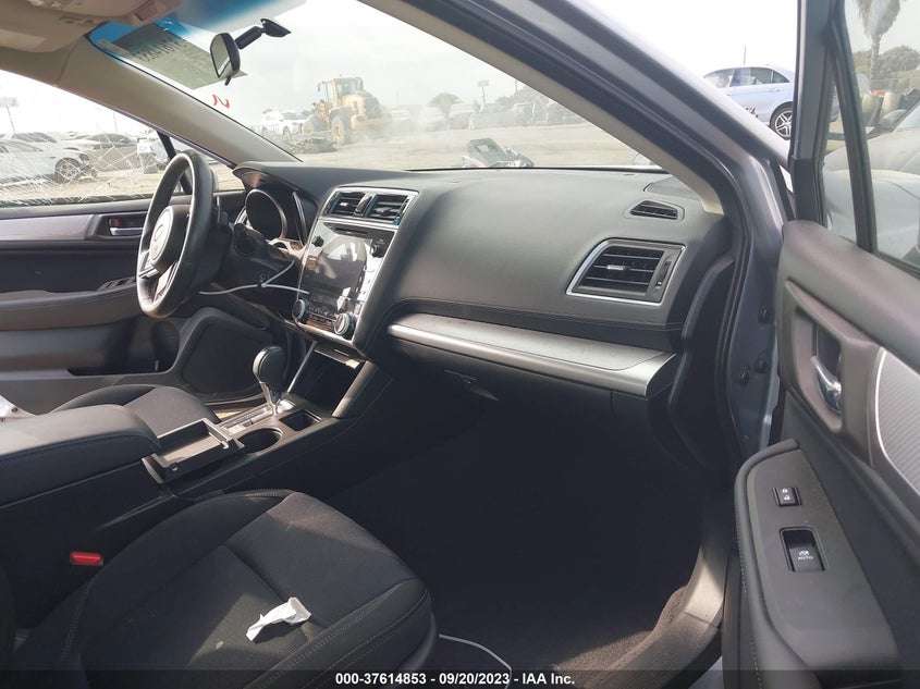 VIN 4S3BNAC6XJ3039937 2018 SUBARU LEGACY PREMIUM