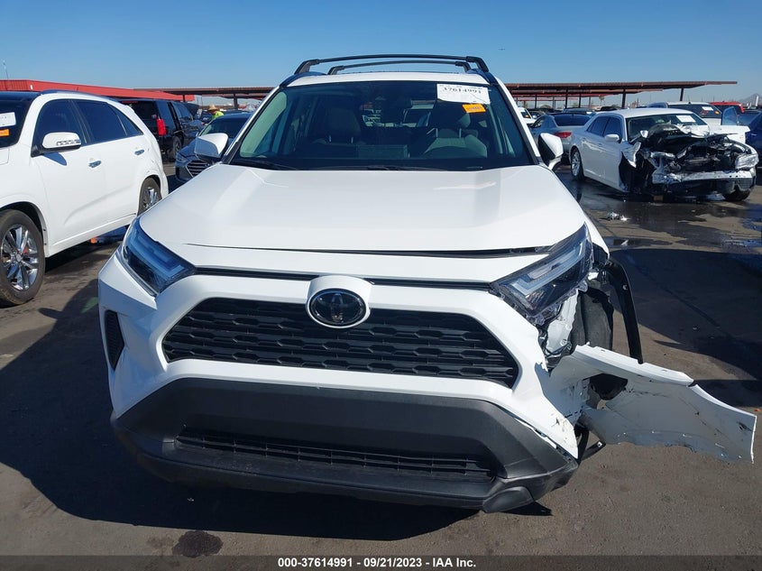 VIN 2T3W1RFV2NW219964 2022 TOYOTA RAV4 XLE