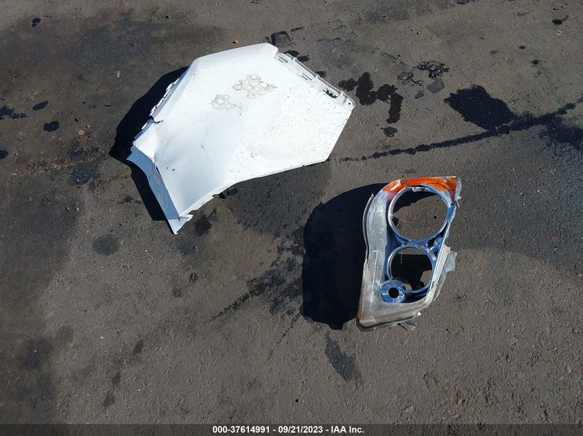 VIN 2T3W1RFV2NW219964 2022 TOYOTA RAV4 XLE