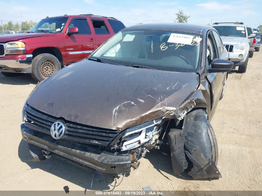 2014 VOLKSWAGEN JETTA SEDAN S - 3VW2K7AJ5EM208315