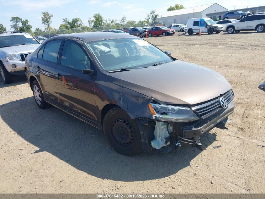 2014 VOLKSWAGEN JETTA SEDAN S - 3VW2K7AJ5EM208315