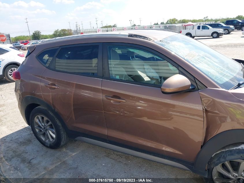 2017 HYUNDAI TUCSON SE - KM8J33A40HU390385