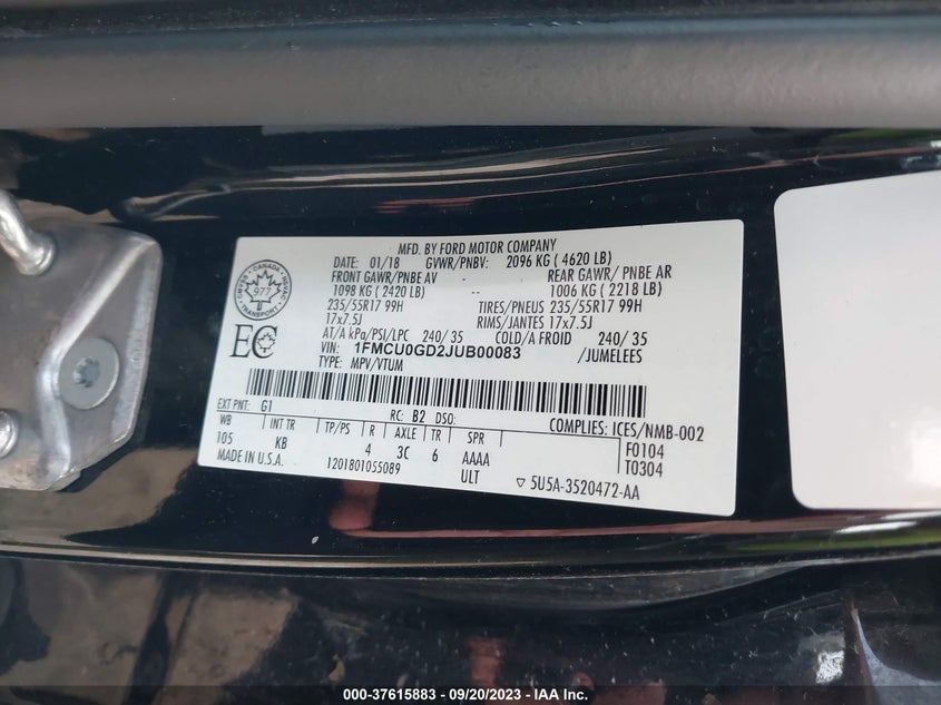 VIN 1FMCU0GD2JUB00083 2018 FORD ESCAPE SE